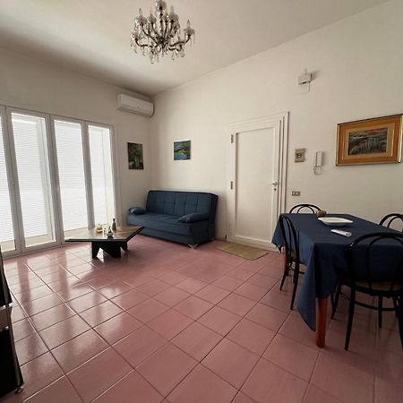 Terrazza Faraglioni Apartment Aci Trezza Bagian luar foto